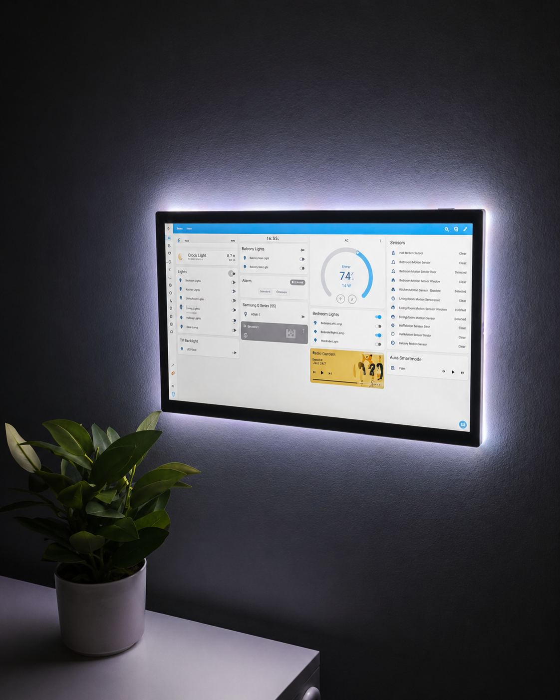 HOMIQ Smart Home Panel en ambiente moderno con Home Assistant